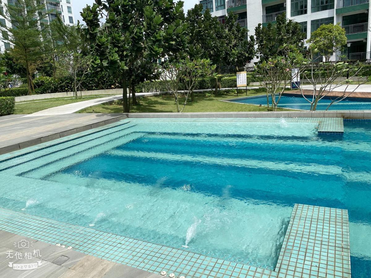 Homenest Jb City Poolview Suite By Cozy Home Джохор-Бару Экстерьер фото