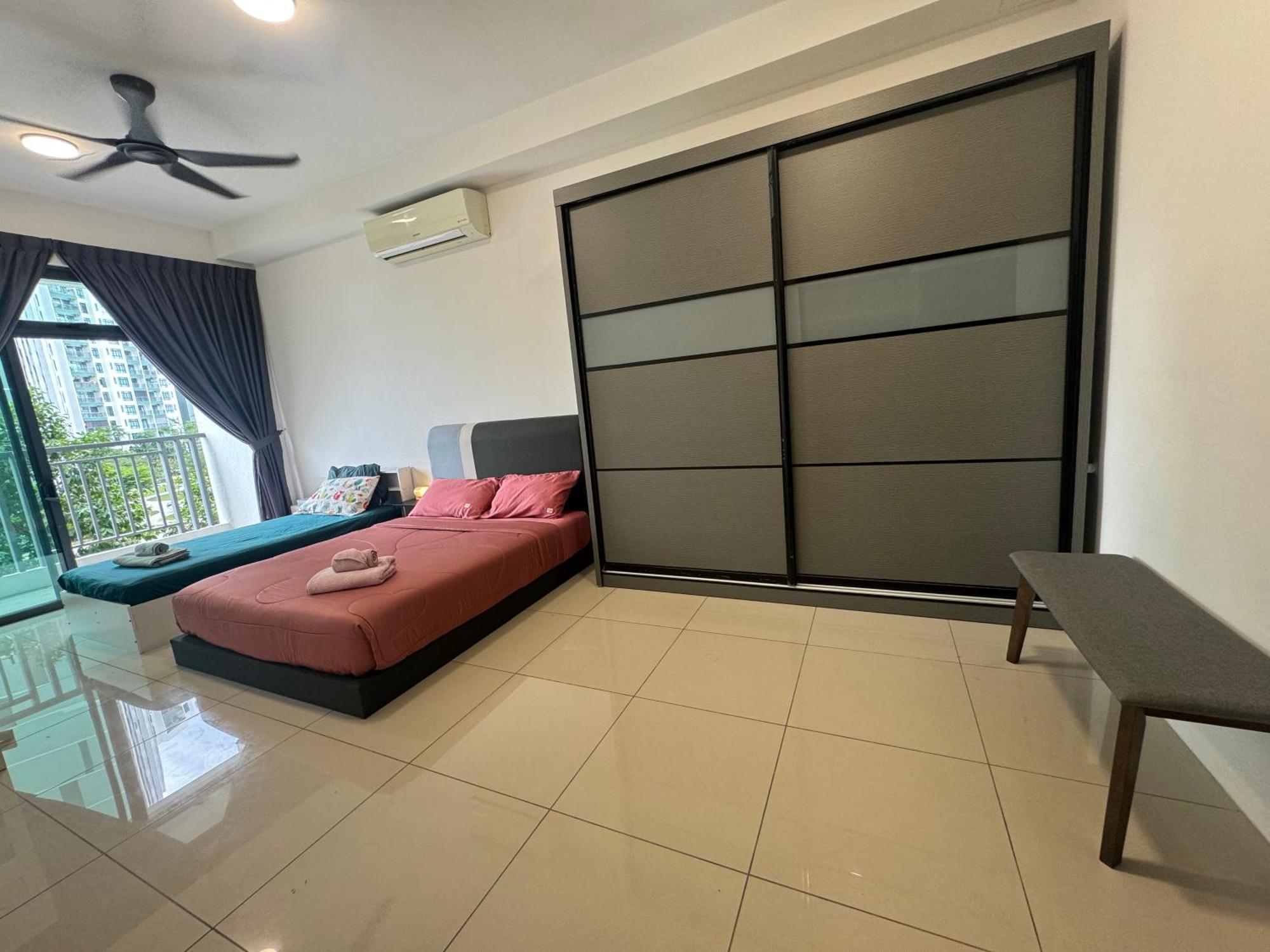 Homenest Jb City Poolview Suite By Cozy Home Джохор-Бару Экстерьер фото